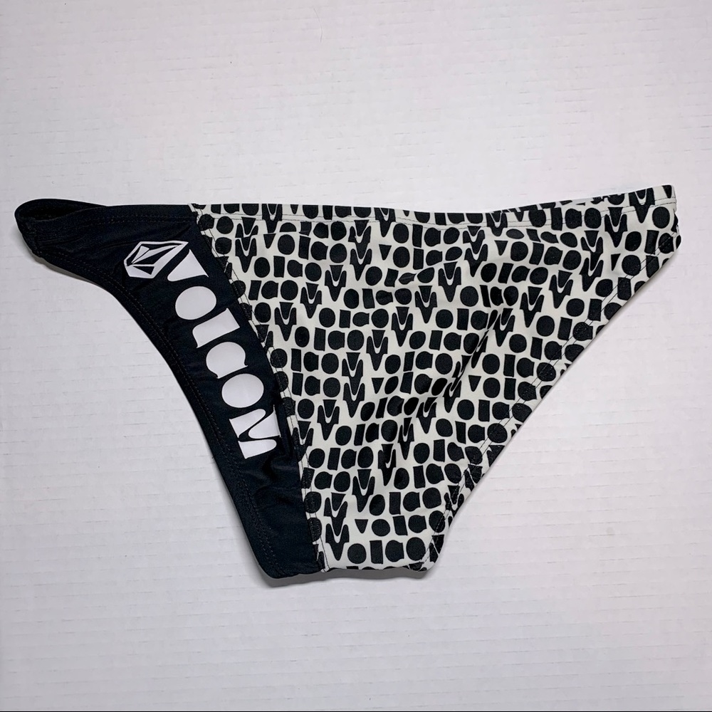 Sz. small Volcom black & white bikini bottom